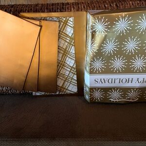 Gold Holiday Gift Wrap Set